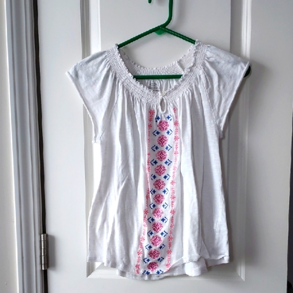 Roebuck & Co. White Embroidered Girls Top Xl